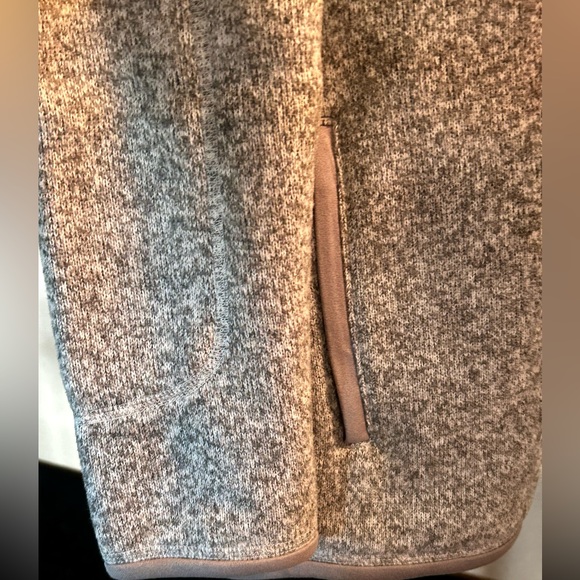 Patagonia Women's Birch White Better Sweater. Full Front Zipper Size Medium - Picture 5 of 15